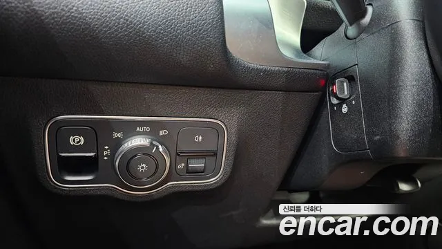 Mercedes-Benz GLB 2022 thumb 10