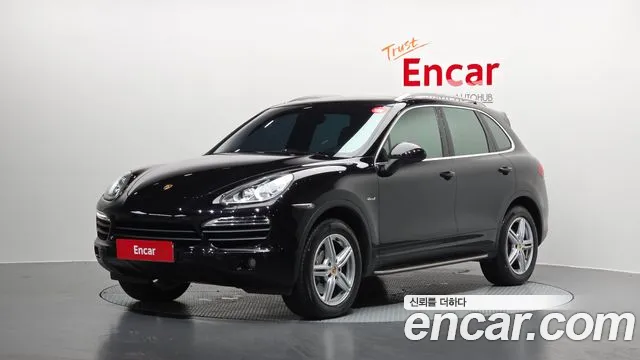 Porsche Cayenne 2013 thumb 2