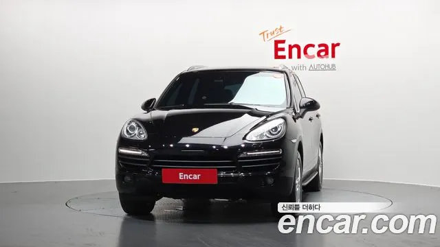Porsche Cayenne 2013 thumb 10