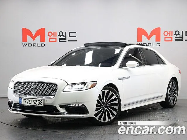 Lincoln Continental 2017 thumb 12
