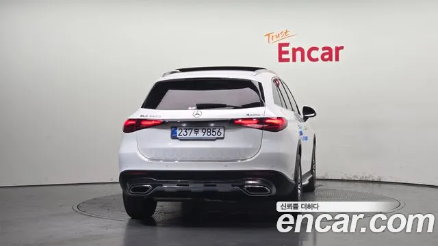 Mercedes-Benz GLC 2023 thumb 11
