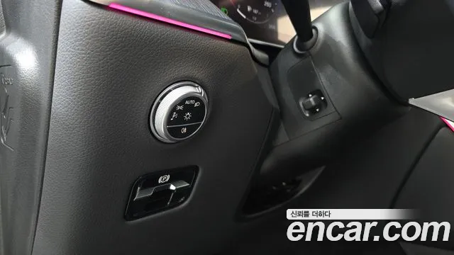 Mercedes-Benz GLC 2023 thumb 3