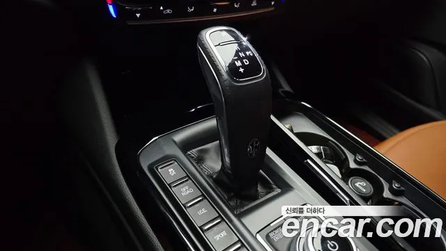 Maserati Levante 2021 thumb 8