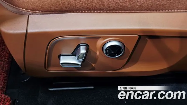 Maserati Levante 2021 thumb 3