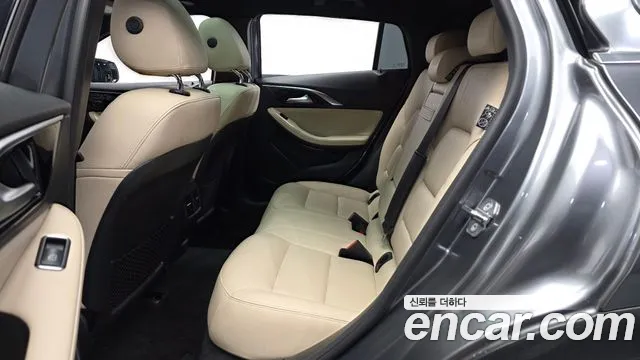 Infiniti QX30 2019 thumb 10