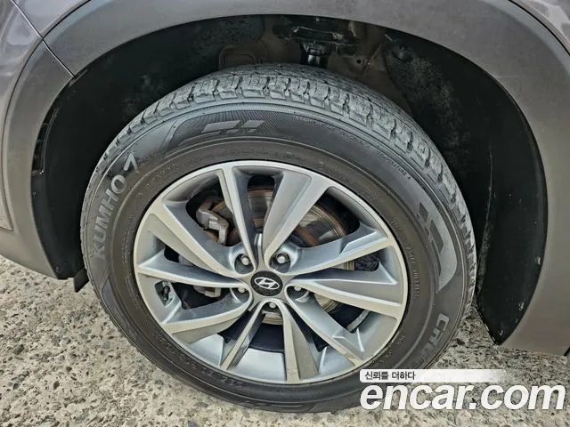 Hyundai Santa Fe 2019 thumb 10