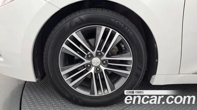Hyundai Grandeur 2013 thumb 11