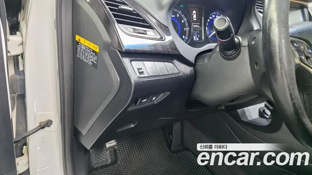 Hyundai Grandeur 2013 thumb 6