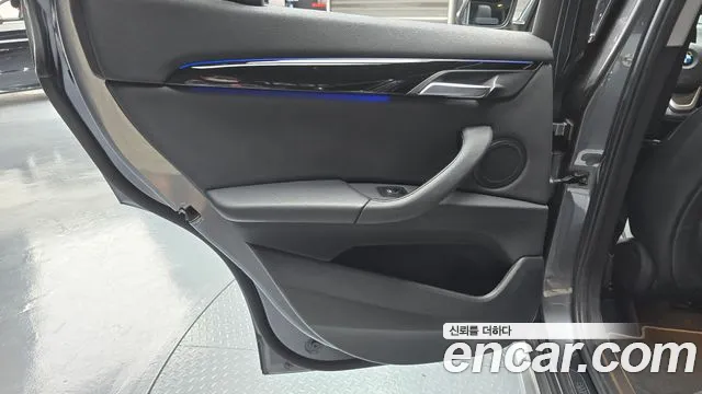 BMW X1 2022 thumb 12