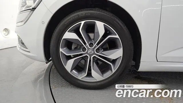 Renault SM6 2019 thumb 6