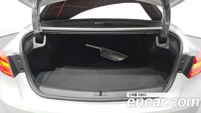 Renault SM6 2019 thumb 8