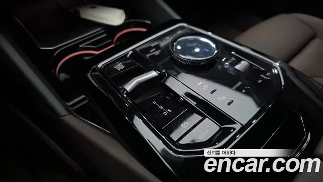 BMW 5 серии 2025 thumb 4
