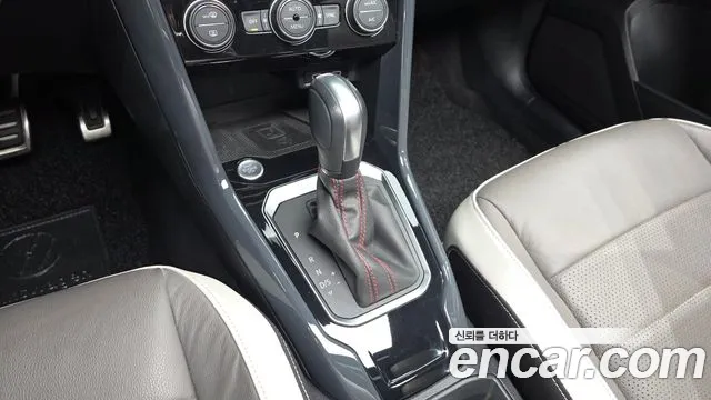 Volkswagen T-Roc 2021 thumb 4