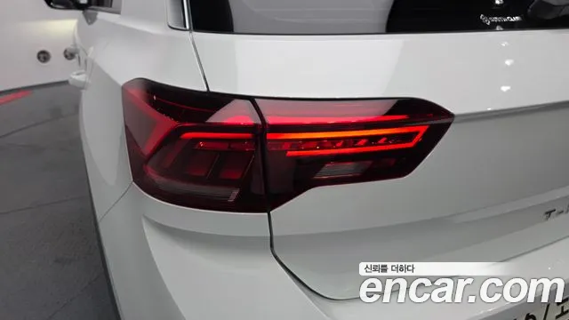 Volkswagen T-Roc 2021 thumb 10