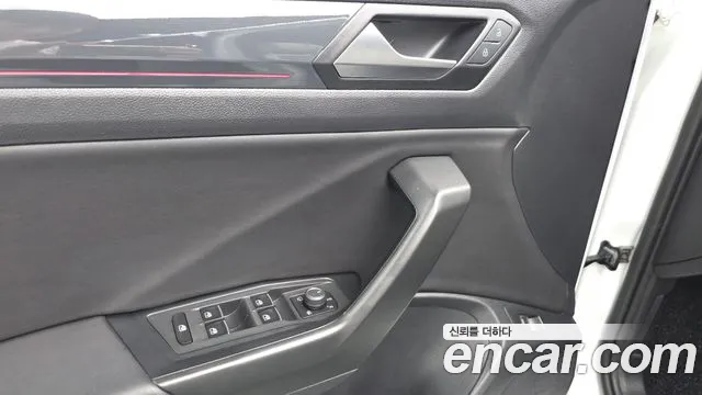 Volkswagen T-Roc 2021 thumb 5