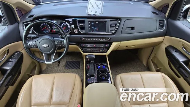 Kia Carnival 2020 thumb 5