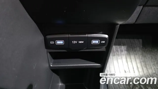 Hyundai Staria 2021 thumb 11