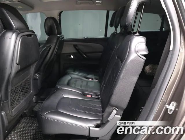 DS C4 Picasso 2018 thumb 10