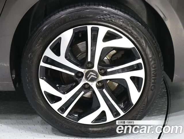 DS C4 Picasso 2018 thumb 2
