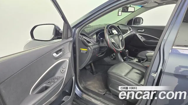 Hyundai Санта Фе 2015 thumb 11