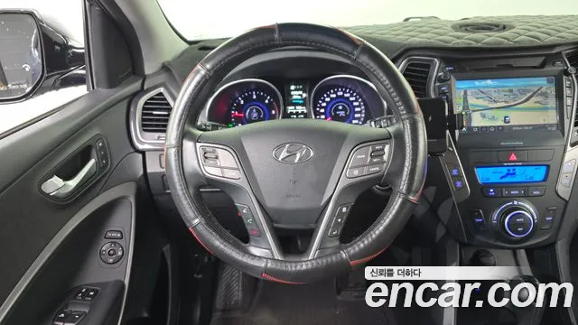 Hyundai Санта Фе 2015 thumb 3