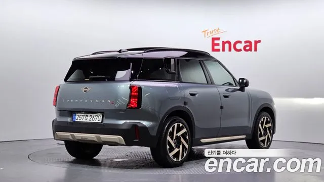 Mini Cooper 2024 thumb 8