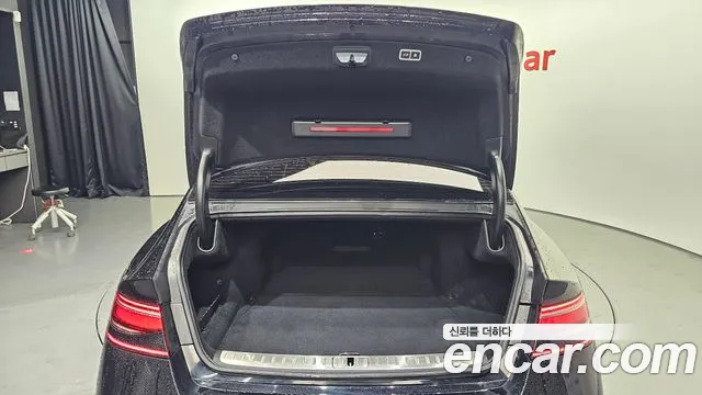 Genesis G90 2022 thumb 9