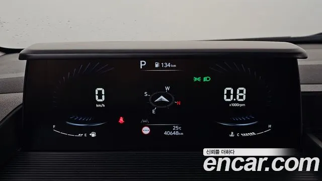 Hyundai Staria 2023 thumb 11