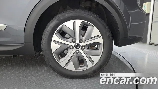 Kia EV 2020 thumb 2