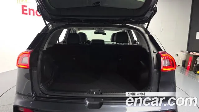 Kia EV 2020 thumb 10