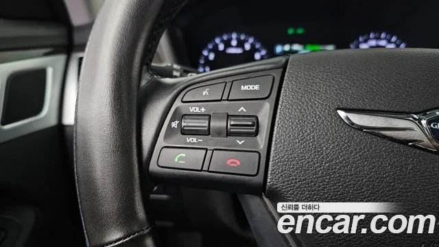 Genesis G80 2016 thumb 7