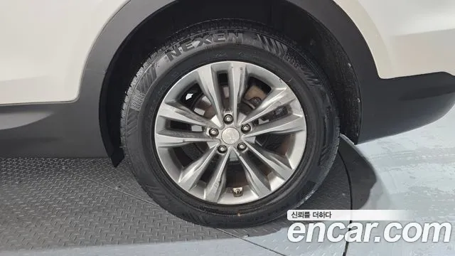 Hyundai Santafe 2015 thumb 11