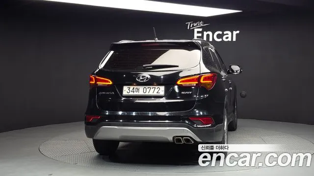 Hyundai Santafe 2016 thumb 3