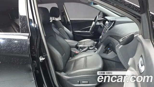 Hyundai Santafe 2016 thumb 8