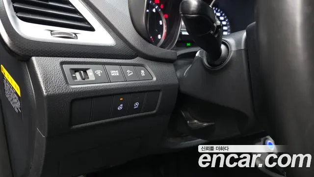 Hyundai Santafe 2016 thumb 11