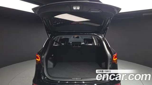 Hyundai Santafe 2016 thumb 9