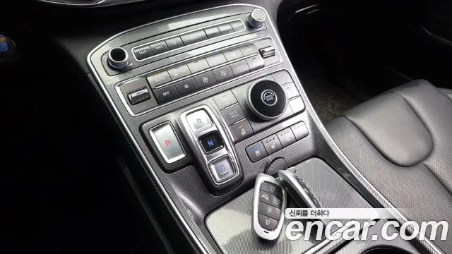 Hyundai Santa Fe 2021 thumb 2