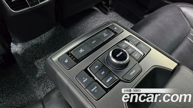 Hyundai Genesis 2015 thumb 12