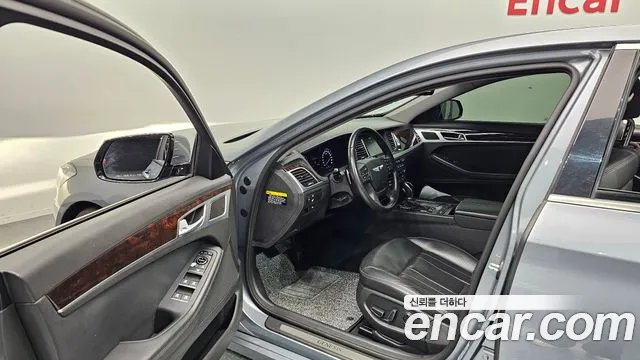 Hyundai Genesis 2015 thumb 2