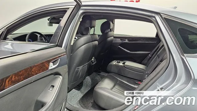 Hyundai Genesis 2015 thumb 8
