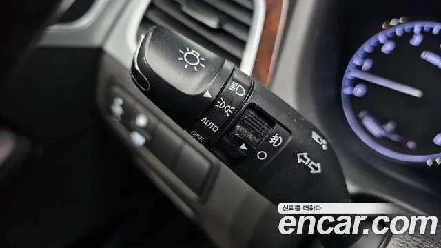 Hyundai Genesis 2015 thumb 4