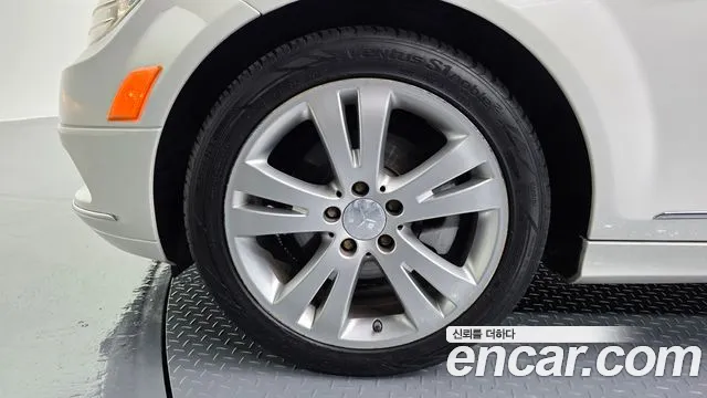 Mercedes-Benz C-Class 2008 thumb 7
