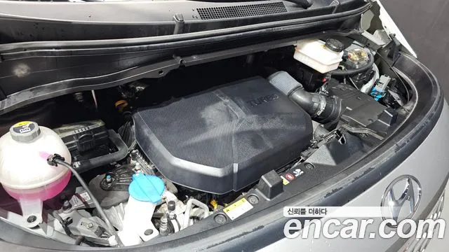 Hyundai Staria 2021 thumb 6