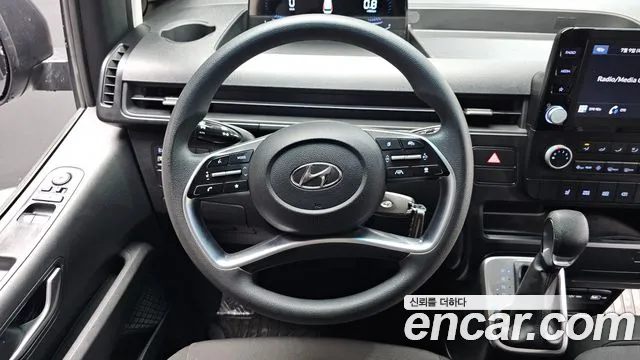 Hyundai Staria 2021 thumb 12