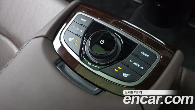 Hyundai Grandeur 2014 thumb 2