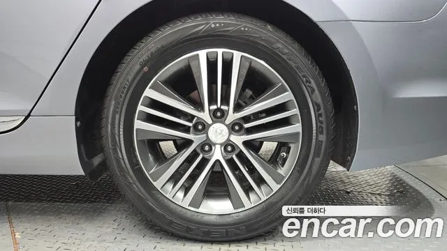 Hyundai Grandeur 2014 thumb 4