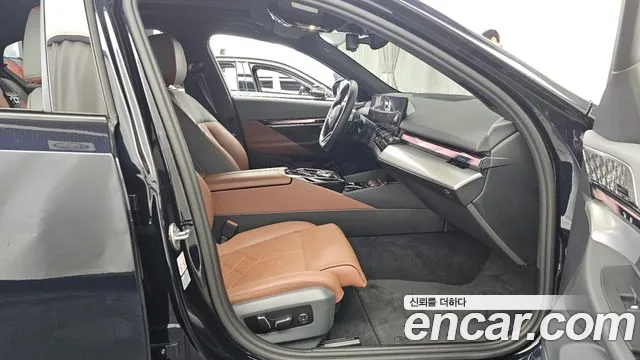BMW 5 серии 2024 thumb 10
