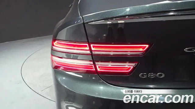 Genesis G80 2025 thumb 4