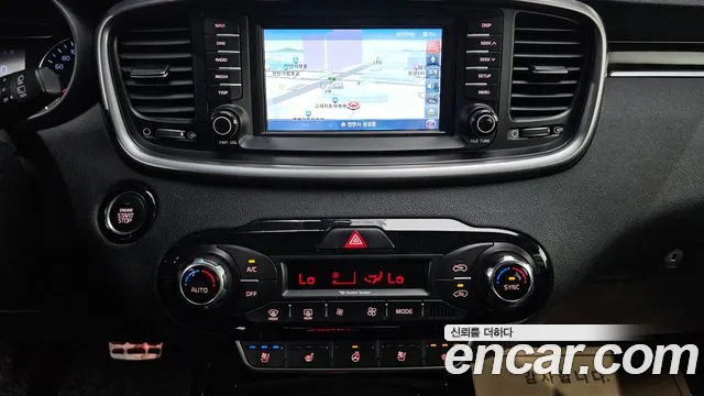 Kia Sorento 2015 thumb 8