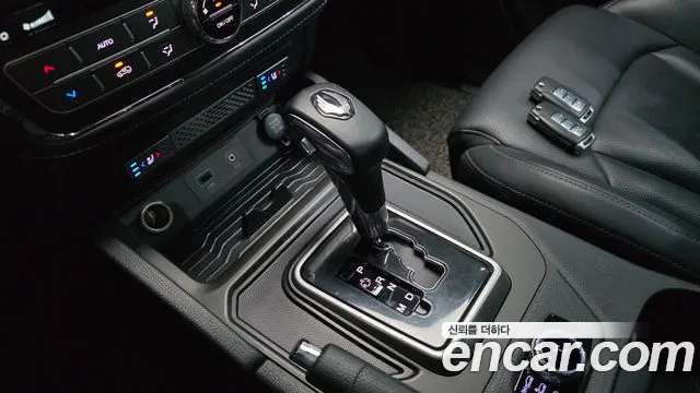 KGM Rexton 2019 thumb 4